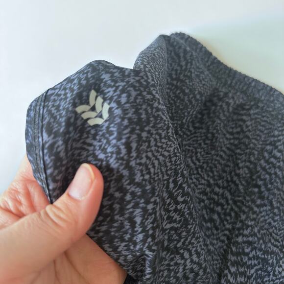 All in Motion running shorts - Picture 3 of 4